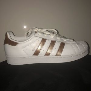 adidas superstar gold stripes